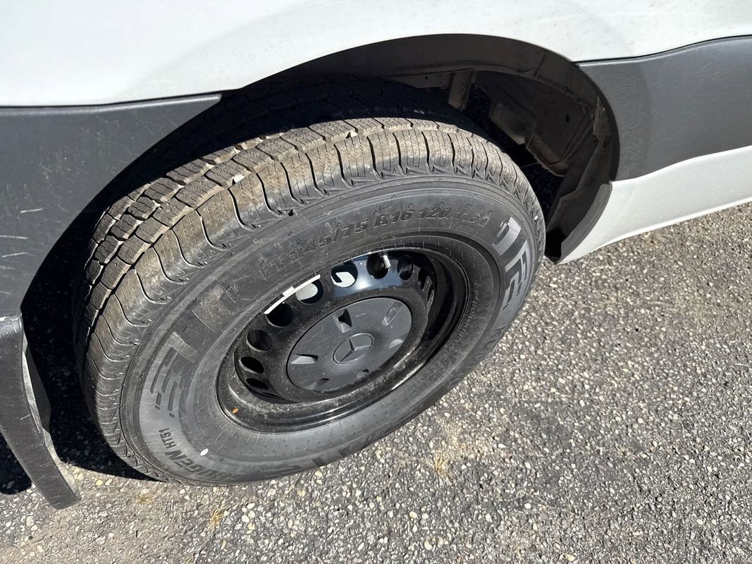 Used 2025 Mercedes-Benz Sprinter 2500 image 29