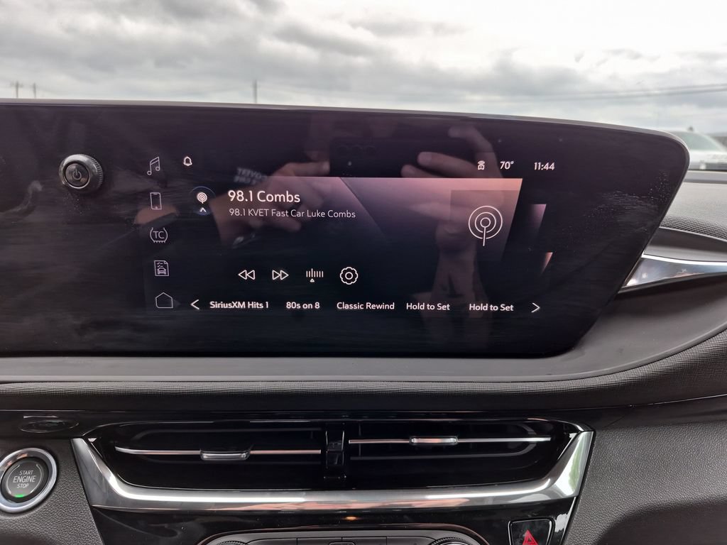 New 2026 Buick Envista Sport Touring w/ Convenience II Package FWD image 27