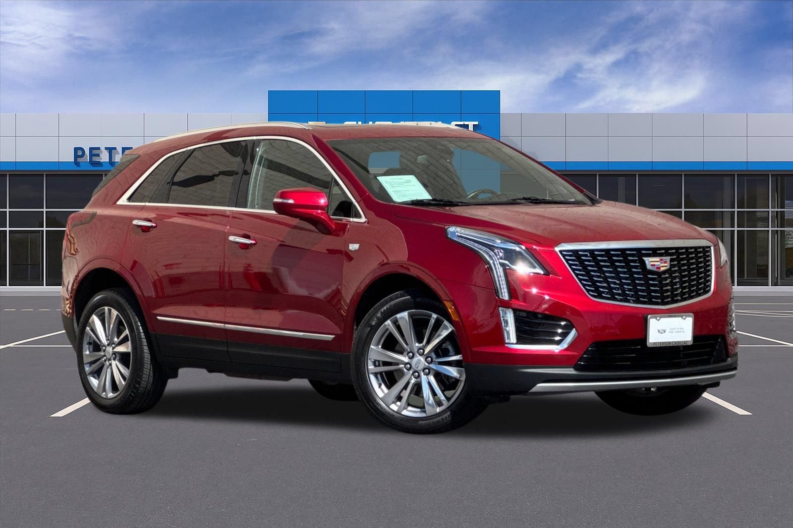 Used 2023 Cadillac XT5 Premium Luxury AWD/4WD image 2