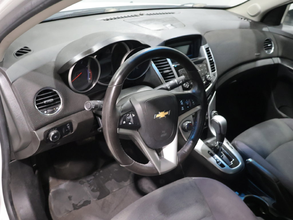 Used 2012 Chevrolet Cruze LT FWD image 24