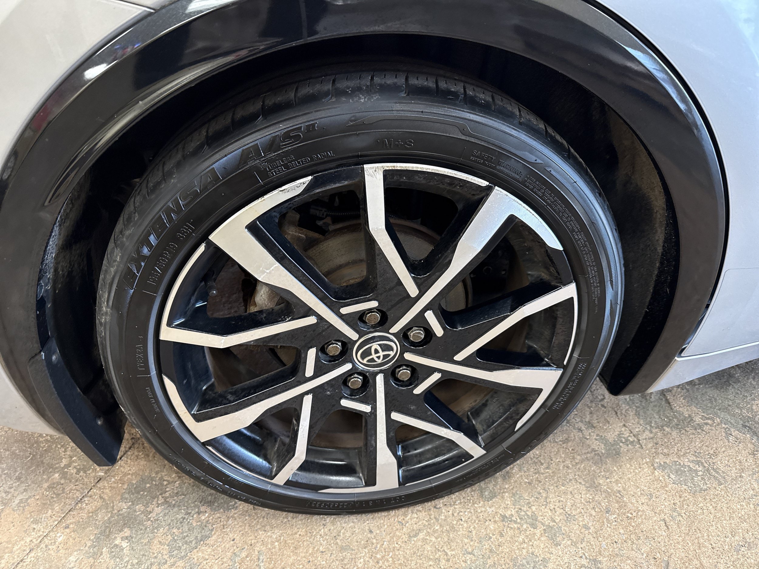 Used 2023 Toyota Prius Prime FWD image 22