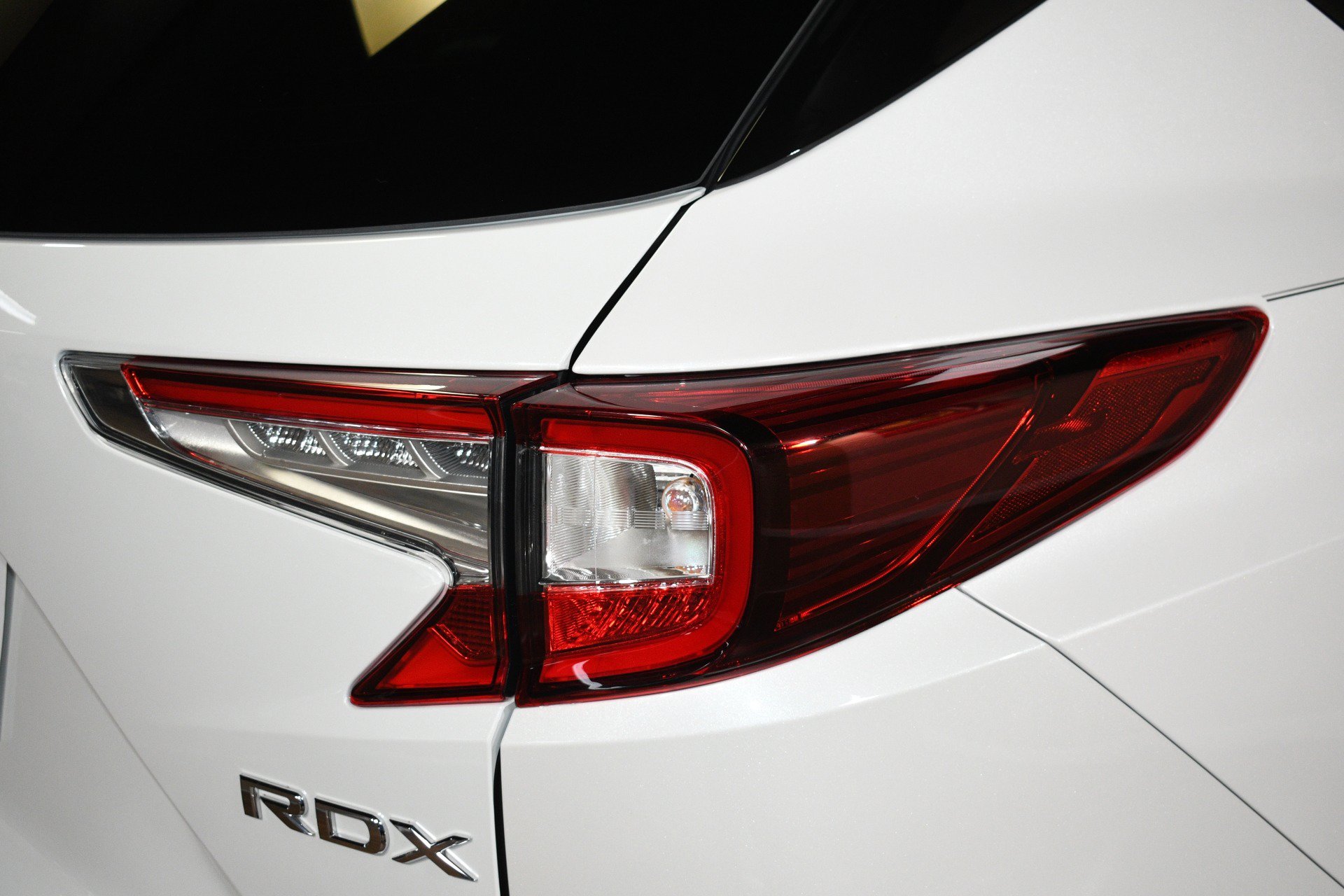 Used 2025 Acura RDX SH-AWD image 59