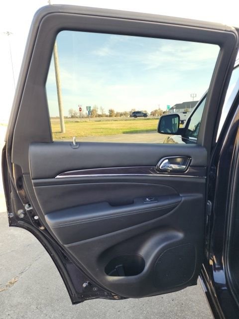 Used 2021 Jeep Grand Cherokee Overland image 34