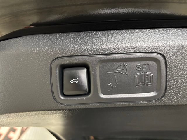 Used 2024 Ford Expedition Max XLT AWD/4WD image 10