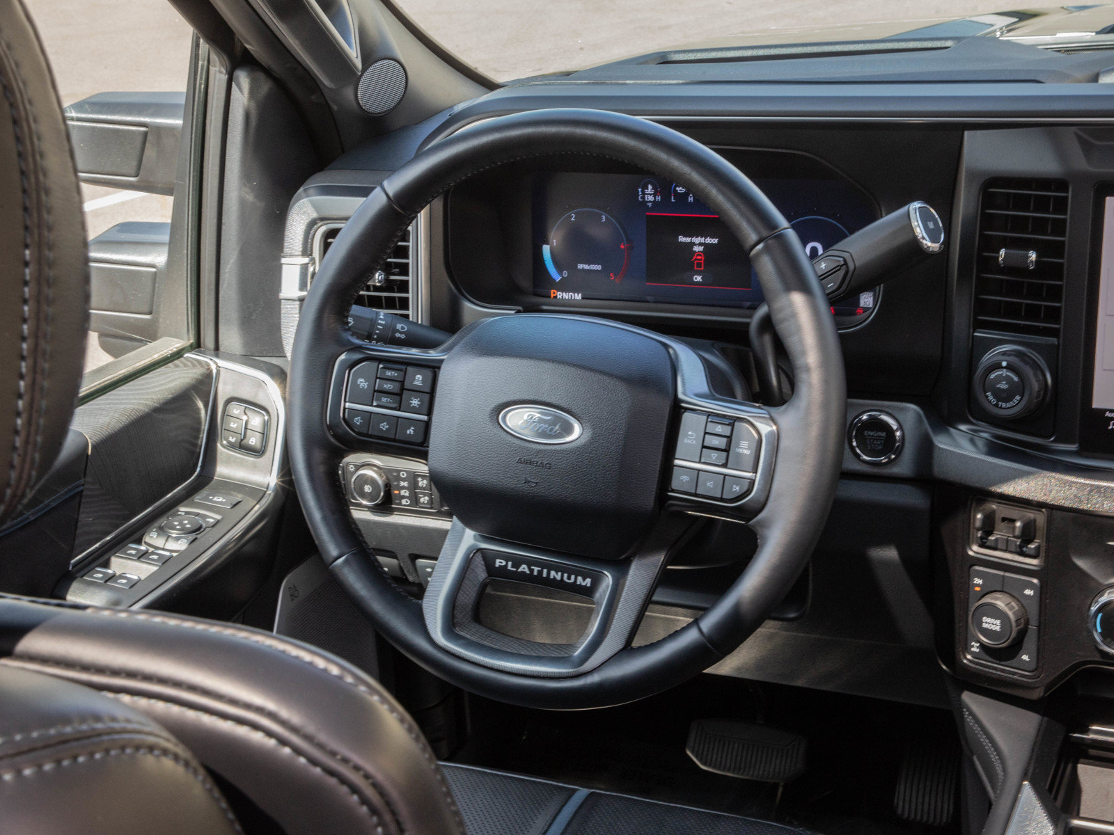 Used 2025 Ford F350 Platinum AWD/4WD image 15