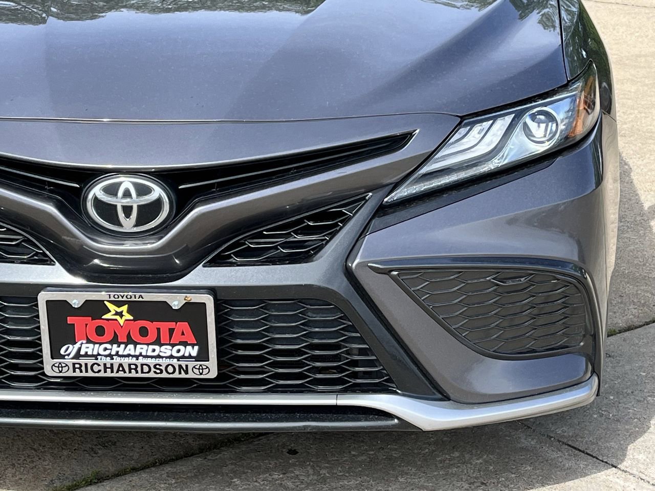 Used 2021 Toyota Camry XSE AWD/4WD image 8