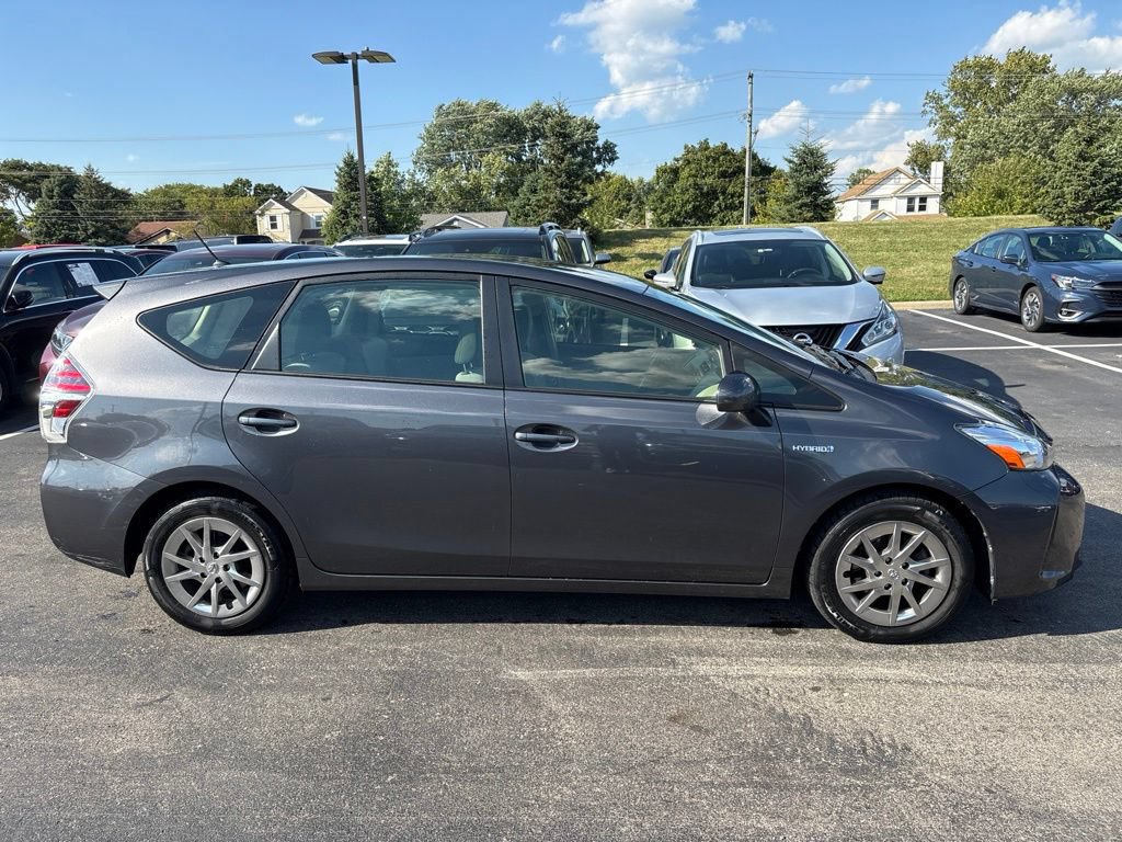 Used 2017 Toyota Prius V Two FWD image 2