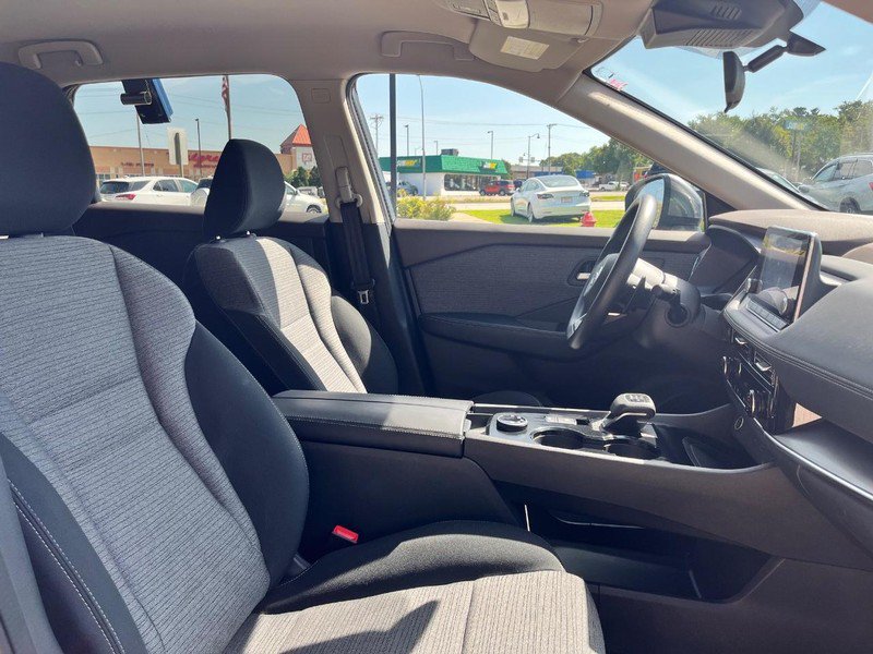 Used 2021 Nissan Rogue SV AWD/4WD image 14