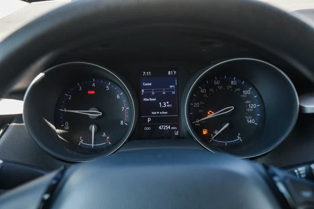 Used 2021 Toyota C-HR LE FWD image 23