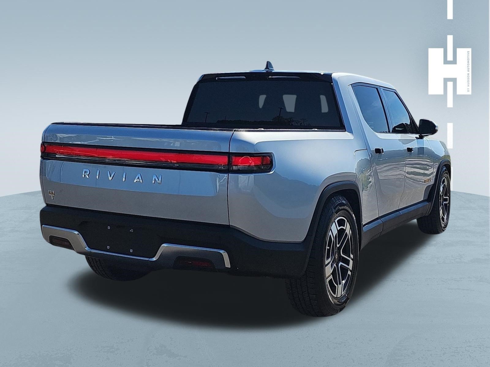 Used 2022 Rivian R1T Adventure AWD/4WD image 4