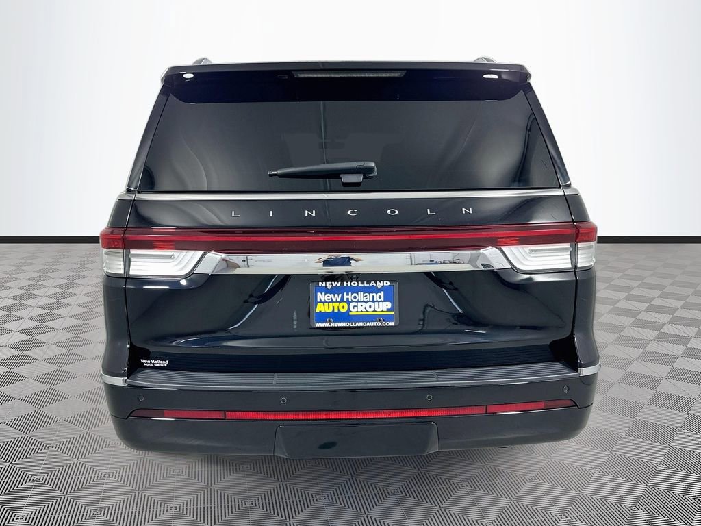 Used 2022 Lincoln Navigator L Reserve w/ Monochromatic Package image 6
