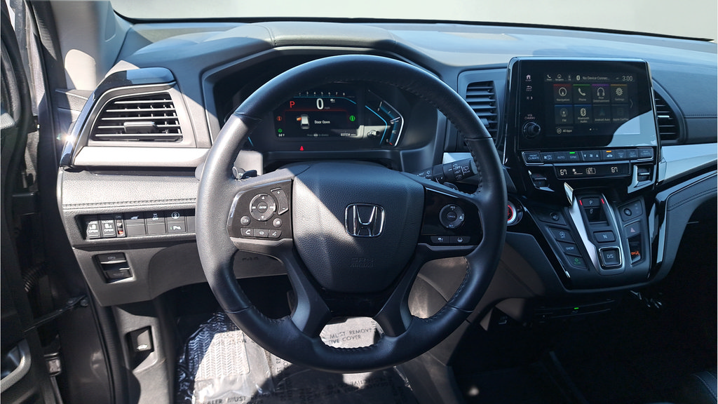 Used 2024 Honda Odyssey Touring image 18