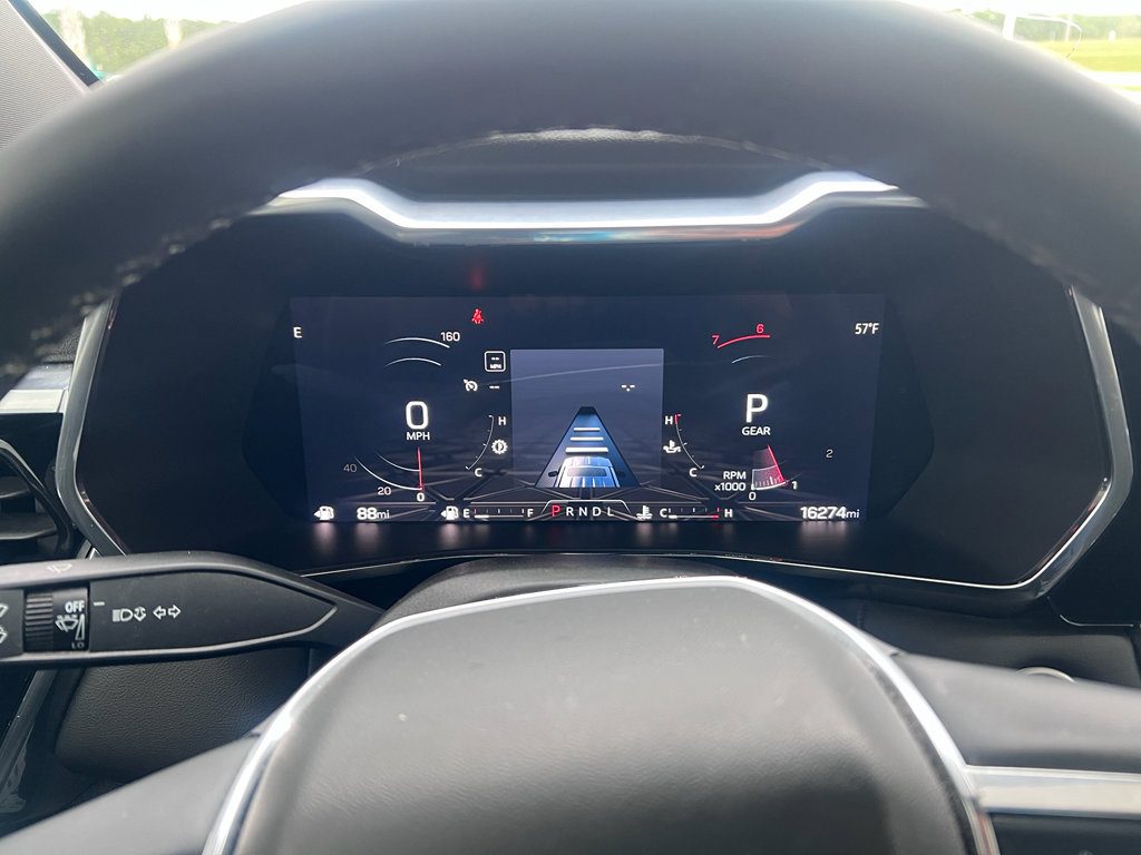 Used 2024 GMC Canyon Elevation w/ Convenience Package image 23