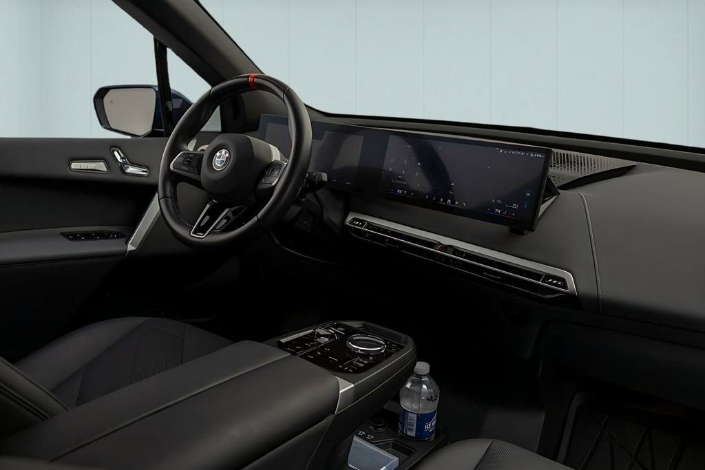 Used 2025 BMW iX M60 image 37