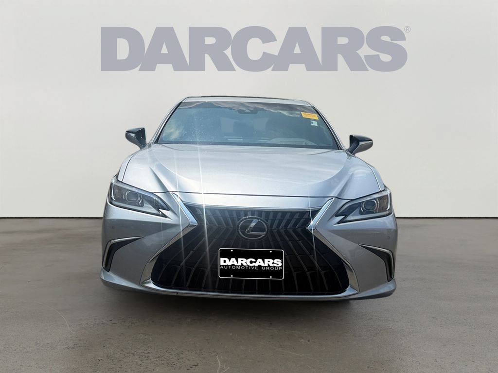 Used 2025 Lexus ES 350 w/ Premium Package FWD image 2