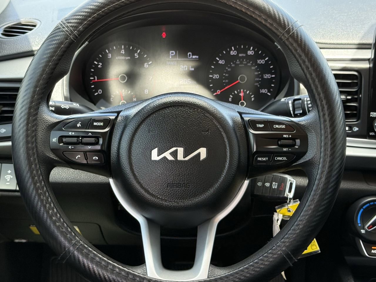 Used 2023 Kia Rio S image 12