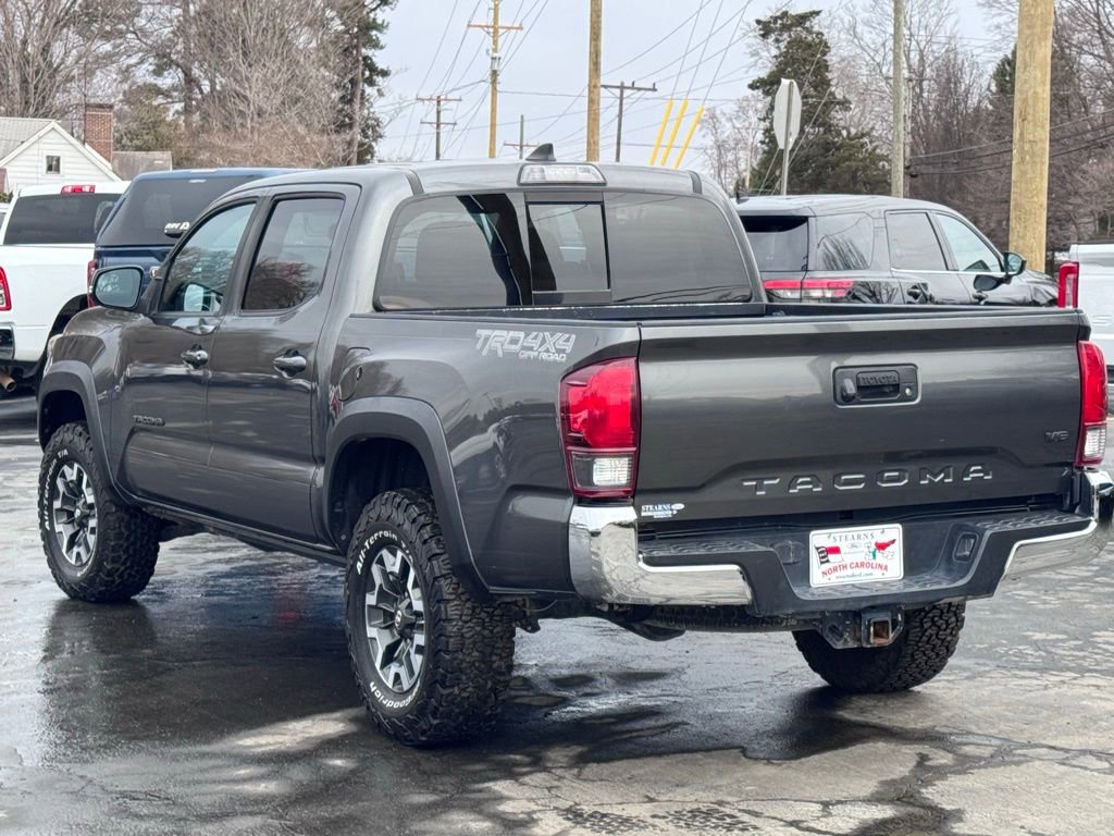Used 2019 Toyota Tacoma TRD Off-Road image 15