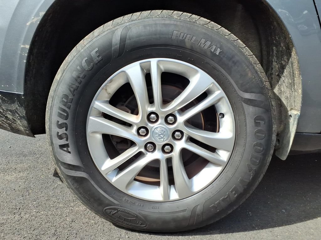 Used 2018 Buick Enclave Premium AWD/4WD image 23