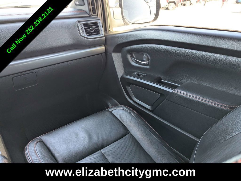 Used 2021 Nissan Titan PRO-4X w/ Pro-4x Convenience Package image 19