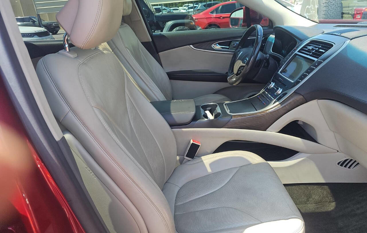 Used 2016 Lincoln MKX Reserve w/ Technology Package image 9