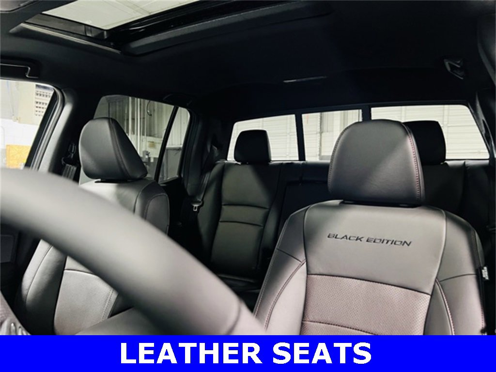 New 2026 Honda Ridgeline Black Edition image 3