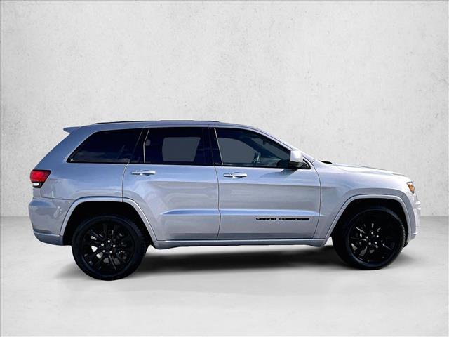 Used 2019 Jeep Grand Cherokee Altitude image 5