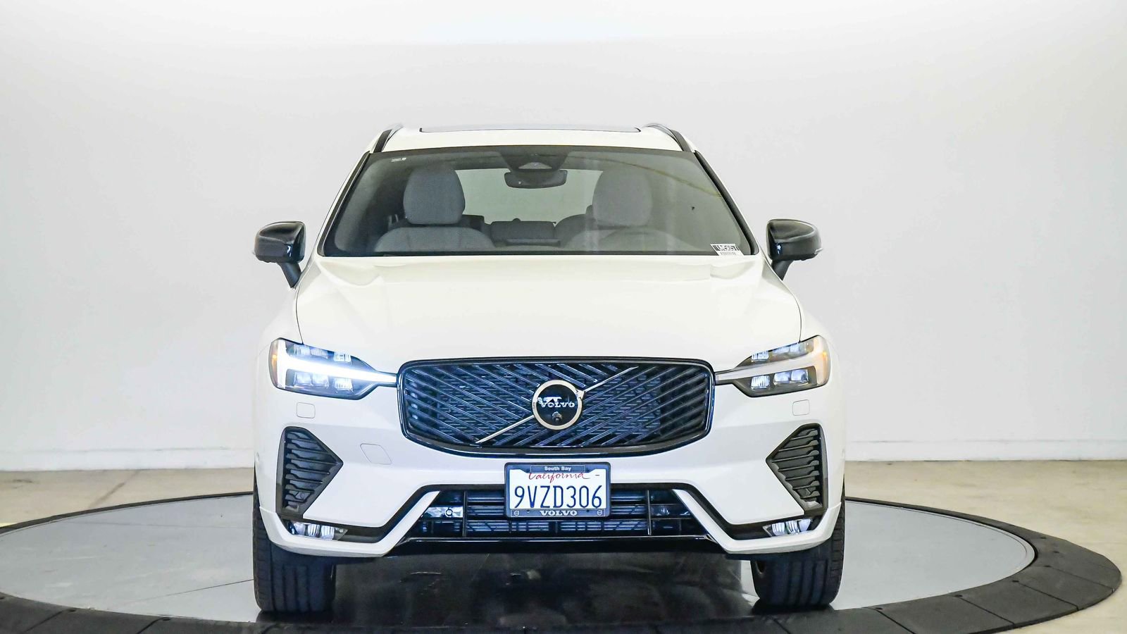 Certified 2026 Volvo XC60 B5 Plus w/ Protection Package Premier AWD/4WD image 7