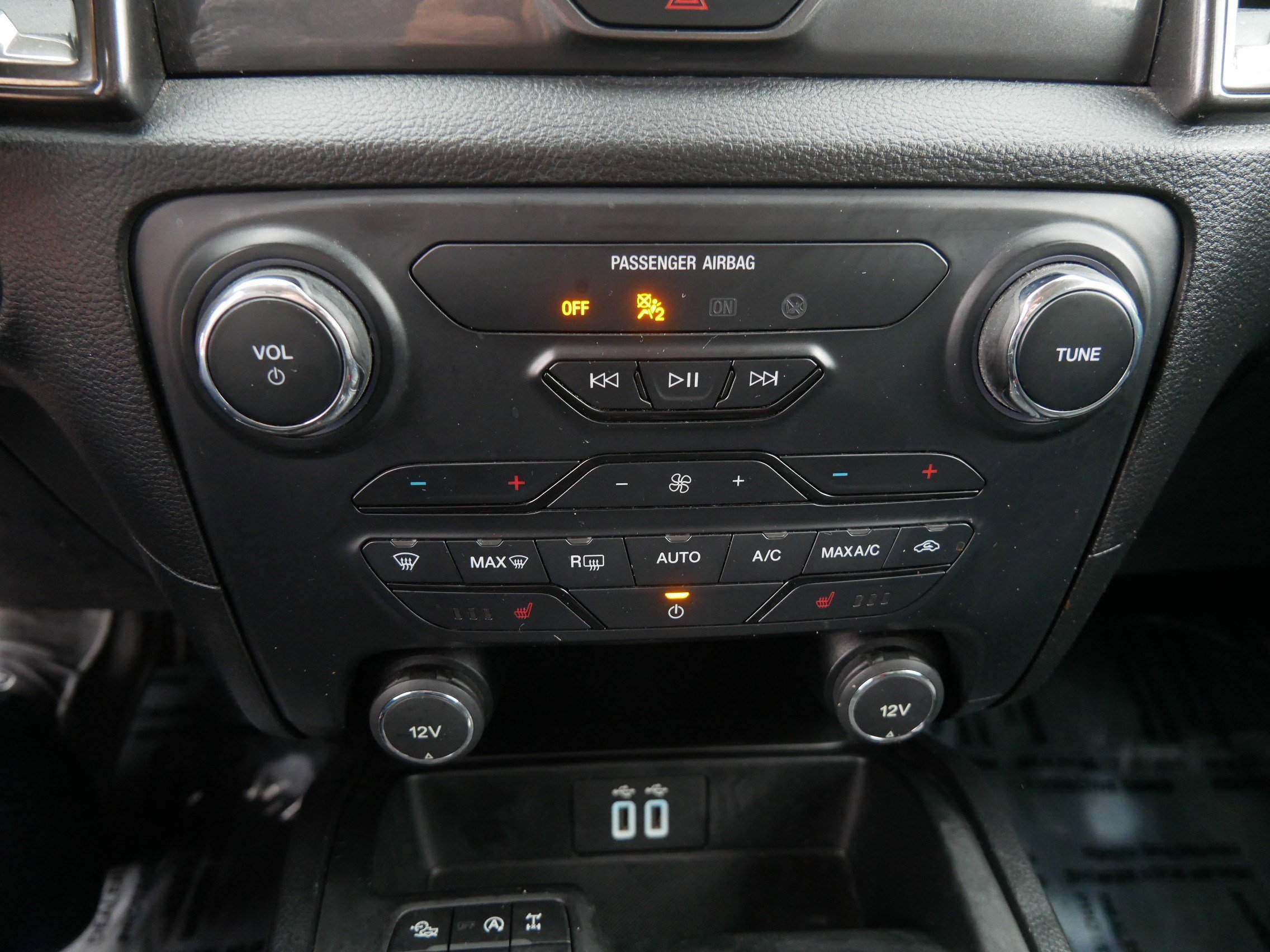 Certified 2020 Ford Ranger Lariat w/ Equipment Group 501A Mid image 23