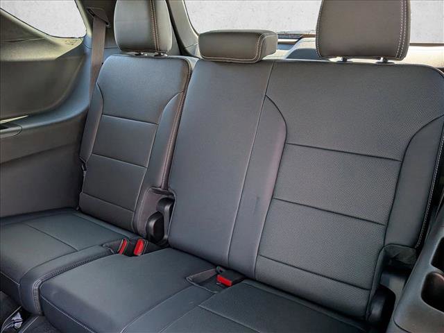 New 2026 Chevrolet Traverse LT image 17