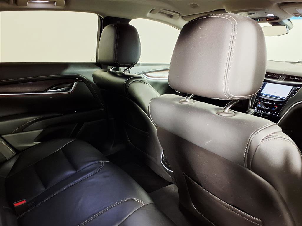 Used 2019 Cadillac XTS Luxury image 11