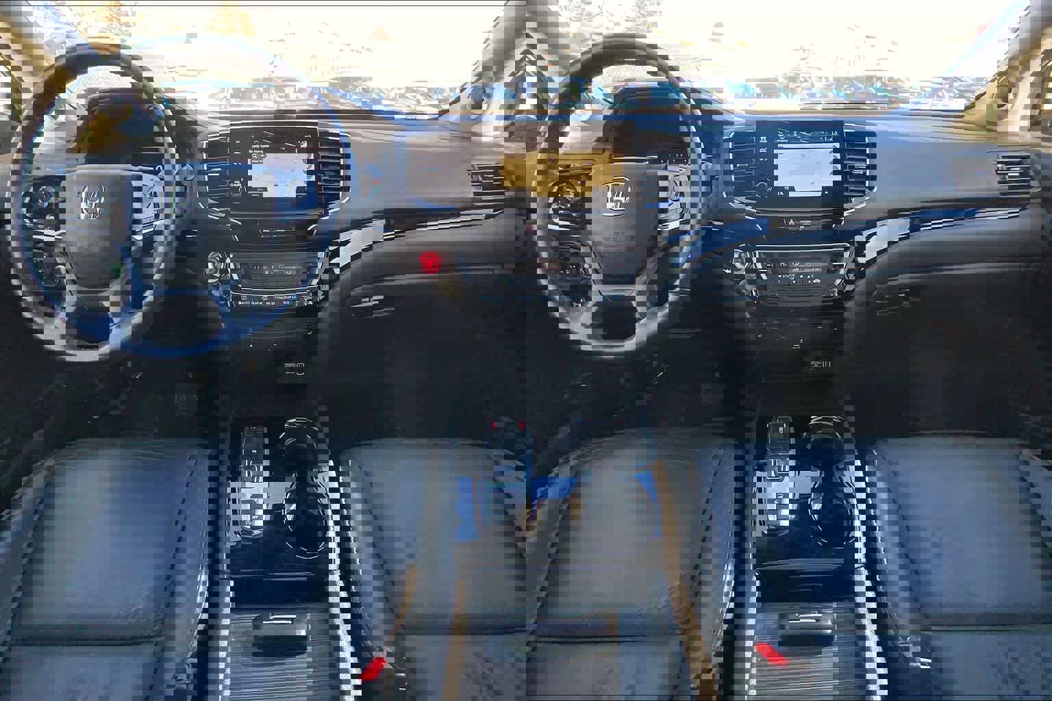 Used 2019 Honda Pilot Touring image 16