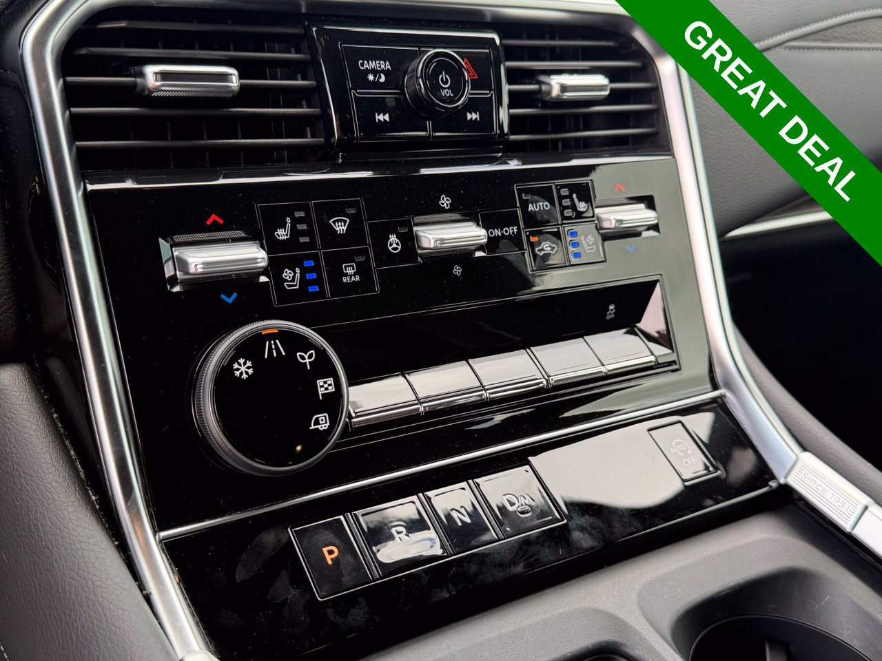 Used 2025 Nissan Armada Platinum w/ Convenience Package RWD image 27