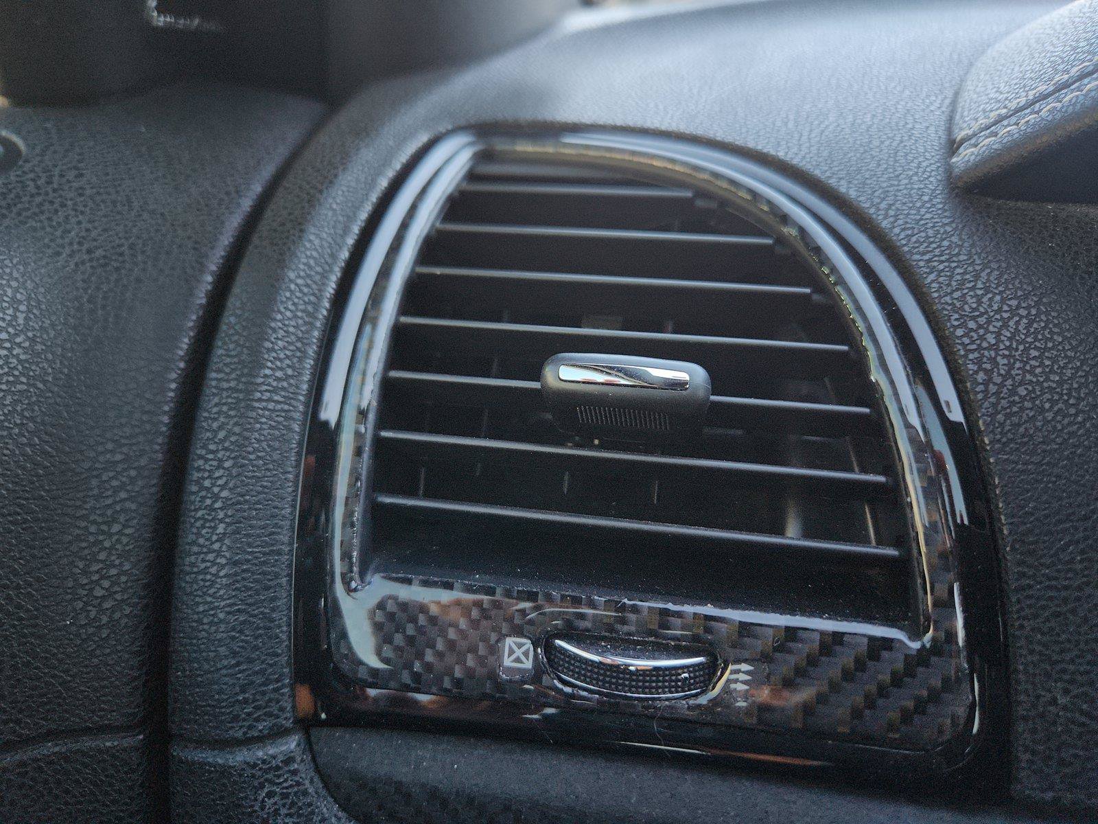 Used 2012 Chrysler 300 SRT8 w/ 19-Premium Speaker Group RWD image 35