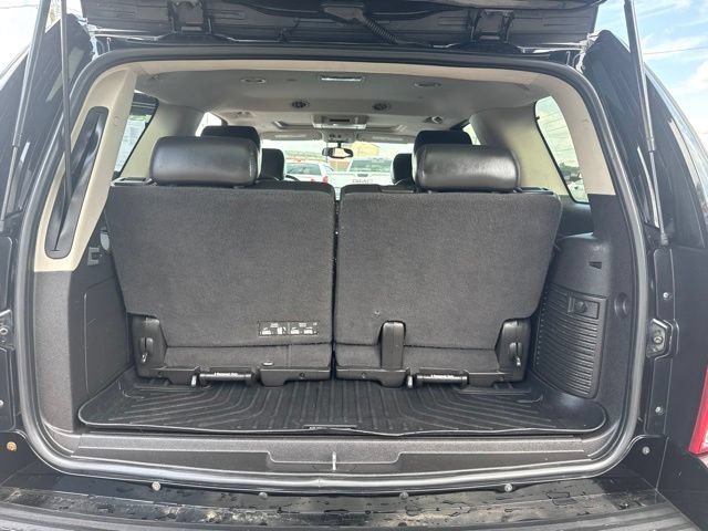 Used 2011 Cadillac Escalade Premium AWD/4WD image 13