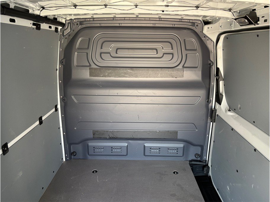 Used 2024 Mercedes-Benz Sprinter 2500 image 43