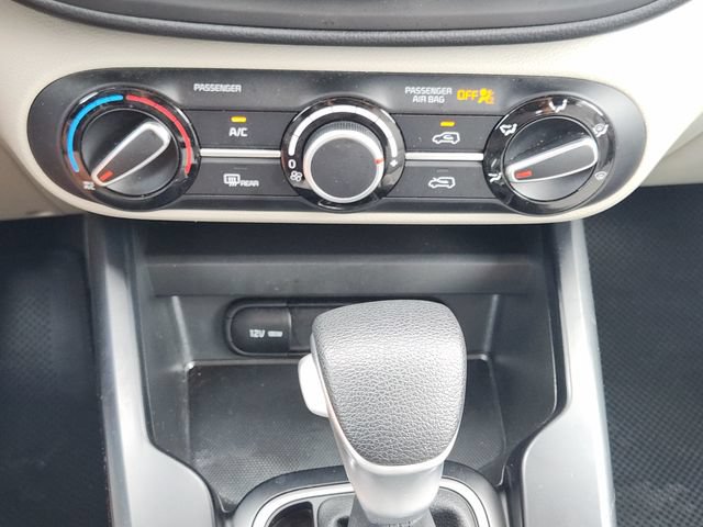 Used 2025 Kia Soul LX w/ LX Technology Package FWD image 21