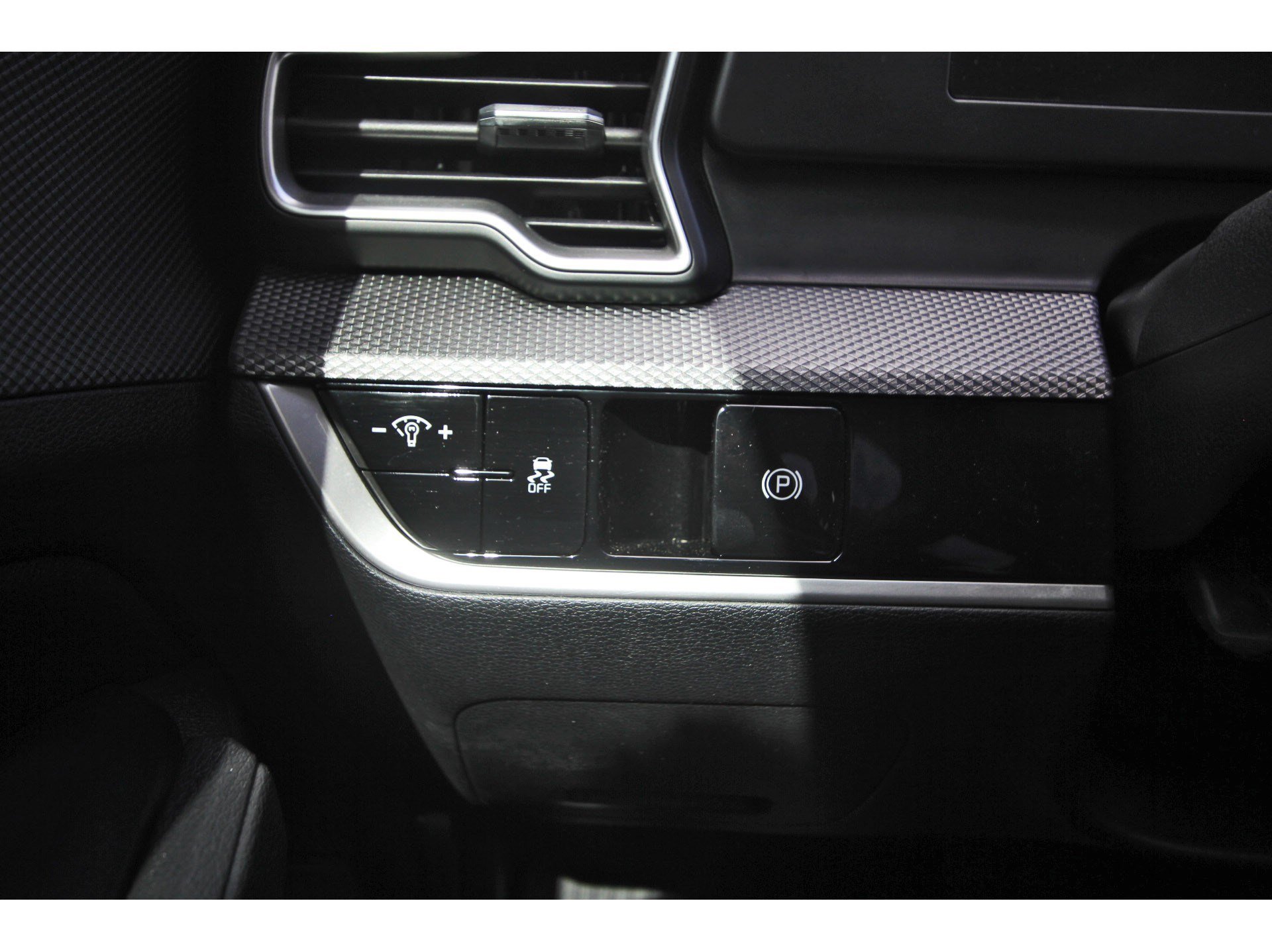 Certified 2023 Kia Sportage LX AWD/4WD image 22