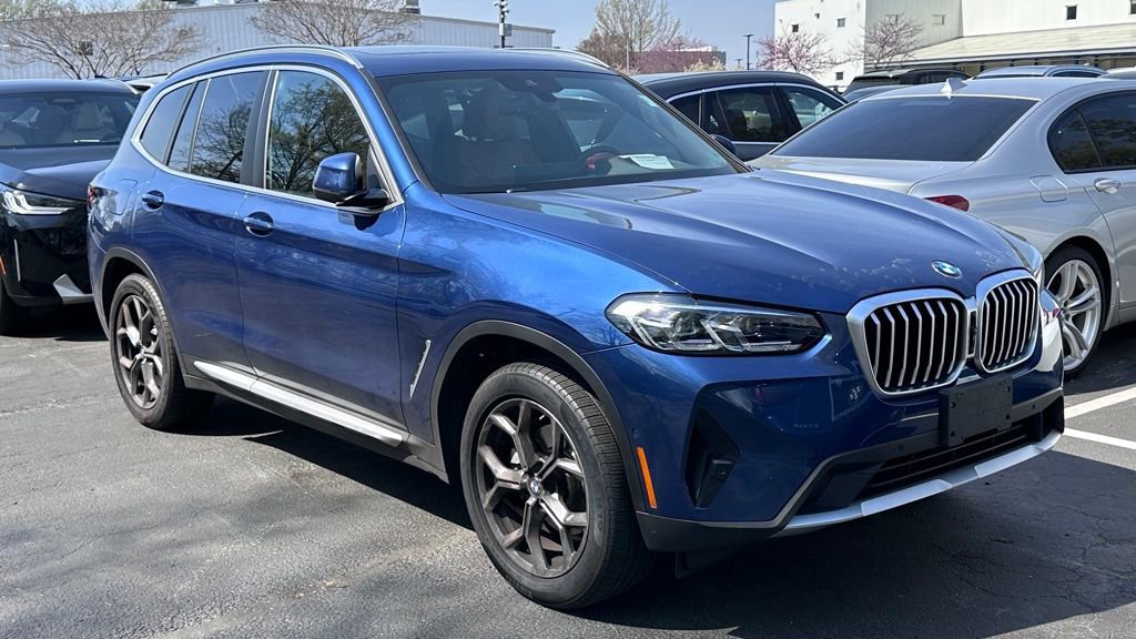 Used 2023 BMW X3 xDrive30i w/ Premium Package image 1