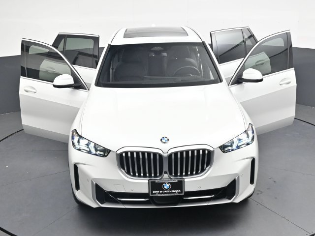 Certified 2024 BMW X5 xDrive40i w/ Premium Package AWD/4WD image 42