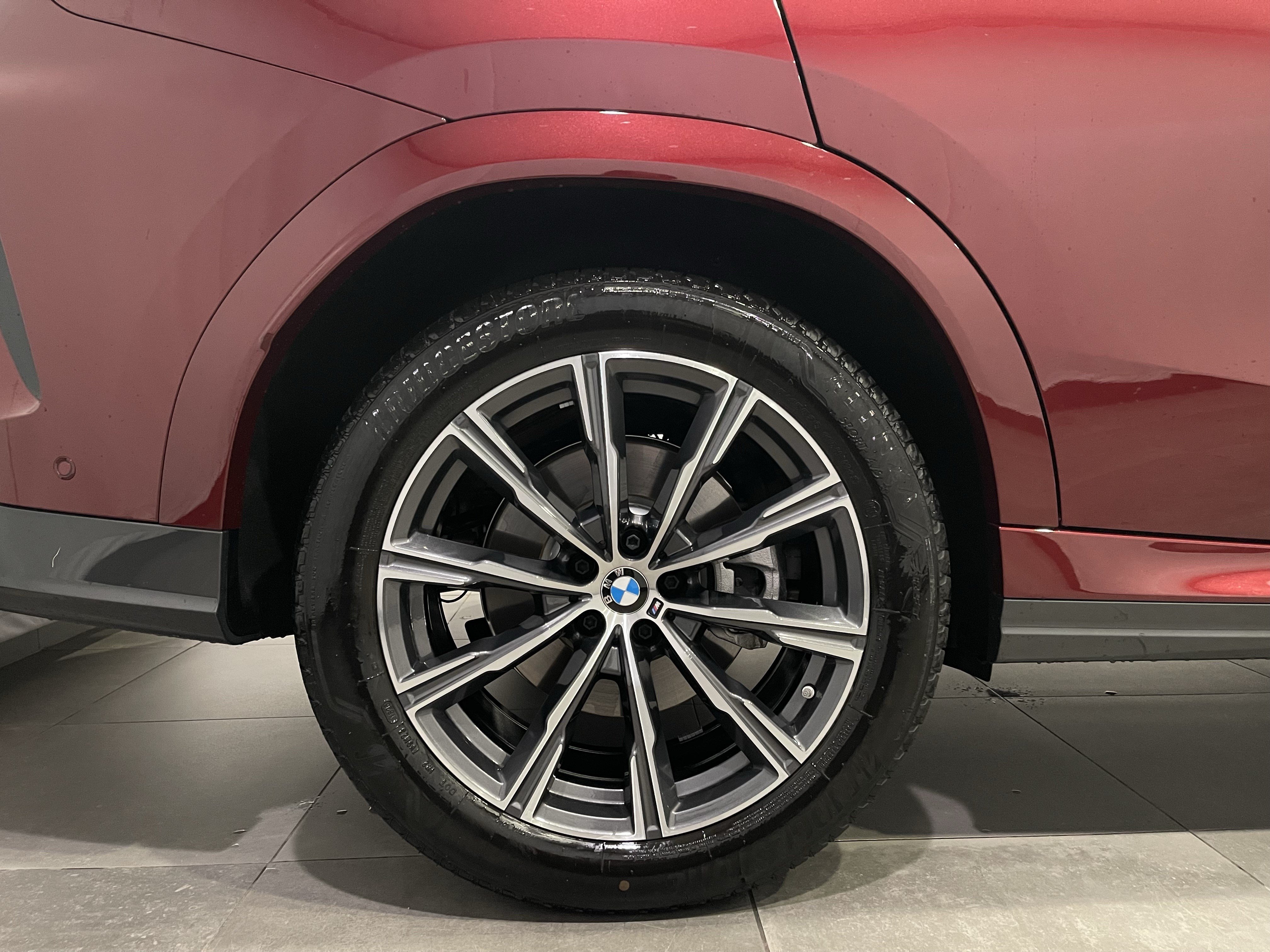 Used 2027 BMW X6 xDrive40i AWD/4WD image 9
