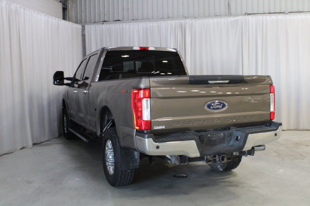 Used 2019 Ford F350 XLT w/ XLT Premium Package AWD/4WD image 22