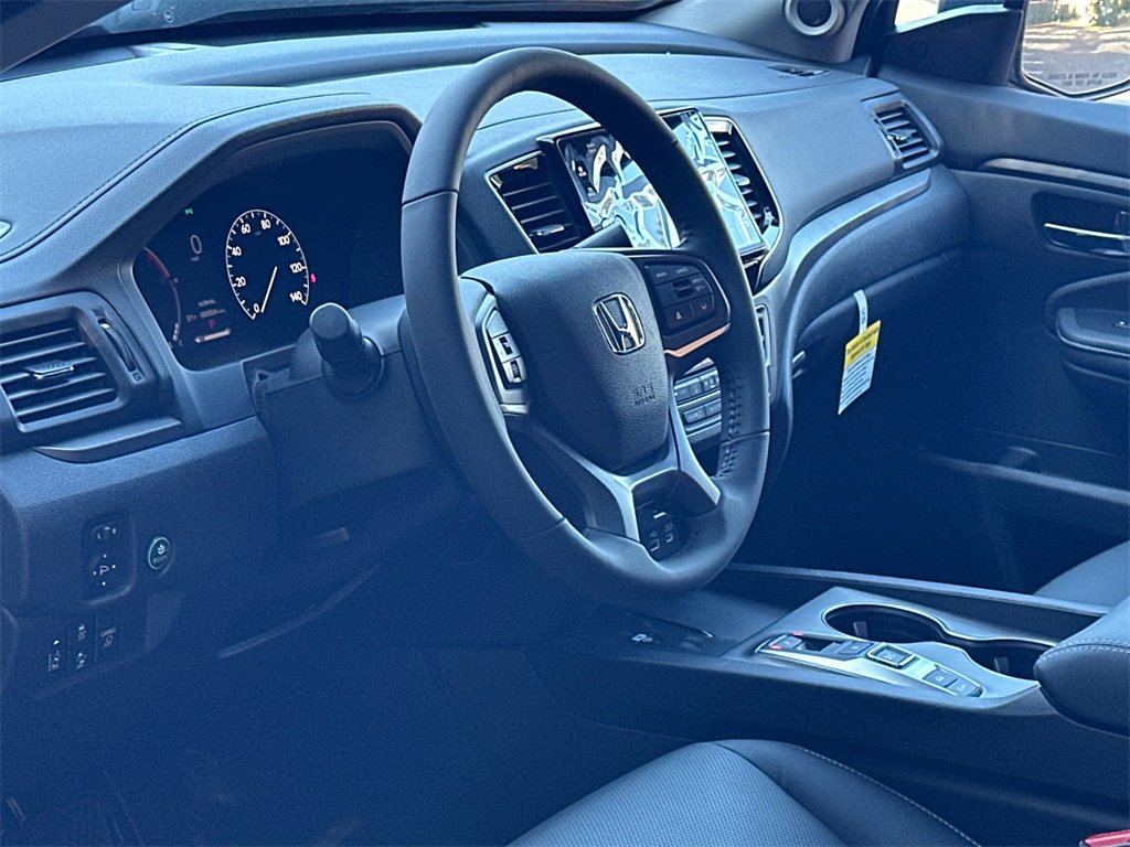 New 2025 Honda Ridgeline RTL image 14