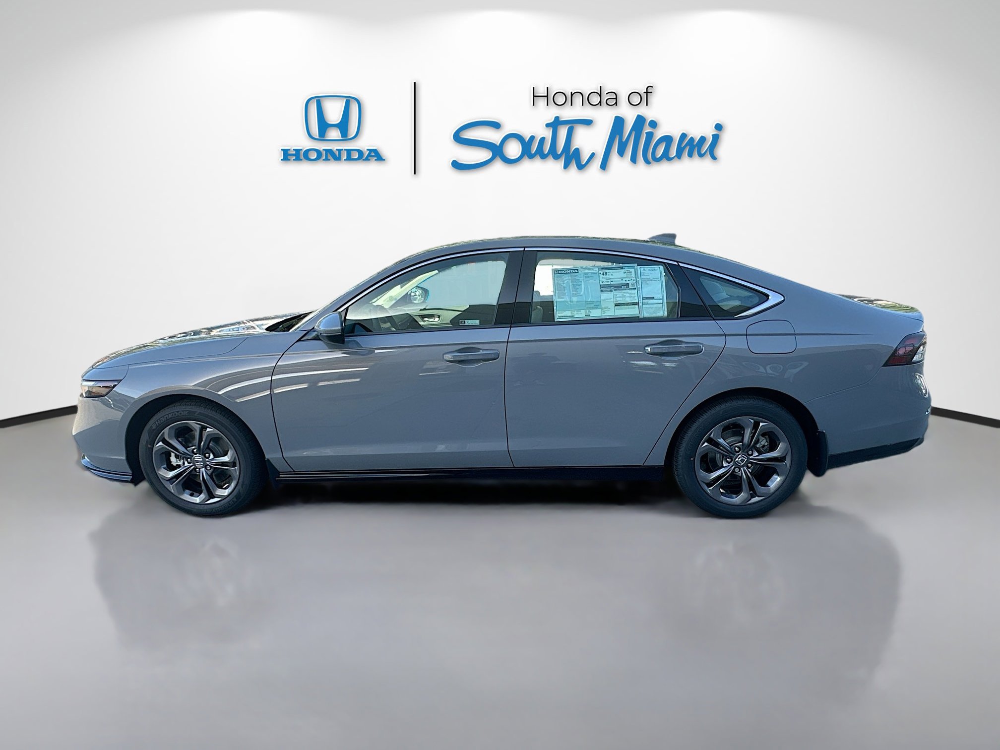 New 2025 Honda Accord EX-L image 4