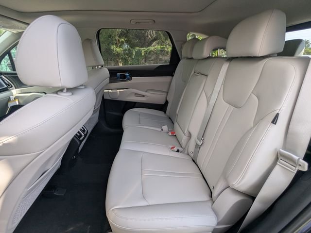 New 2026 Kia Sorento S w/ S Panoramic Sunroof Package FWD image 15