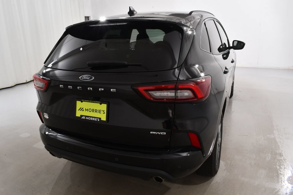 Used 2024 Ford Escape ST-Line w/ Tech Pack #1 AWD/4WD image 12