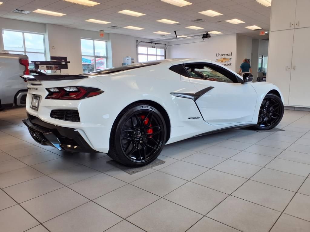 New 2025 Chevrolet Corvette Z06 w/ Battery Protection Package RWD image 6
