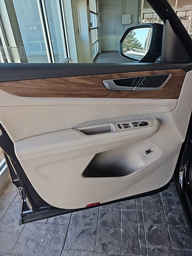 New 2026 Volkswagen Atlas SE image 28