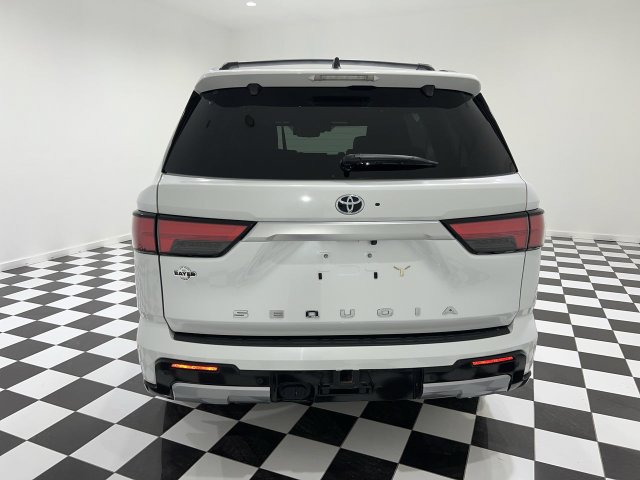 Used 2024 Toyota Sequoia Capstone AWD/4WD image 4