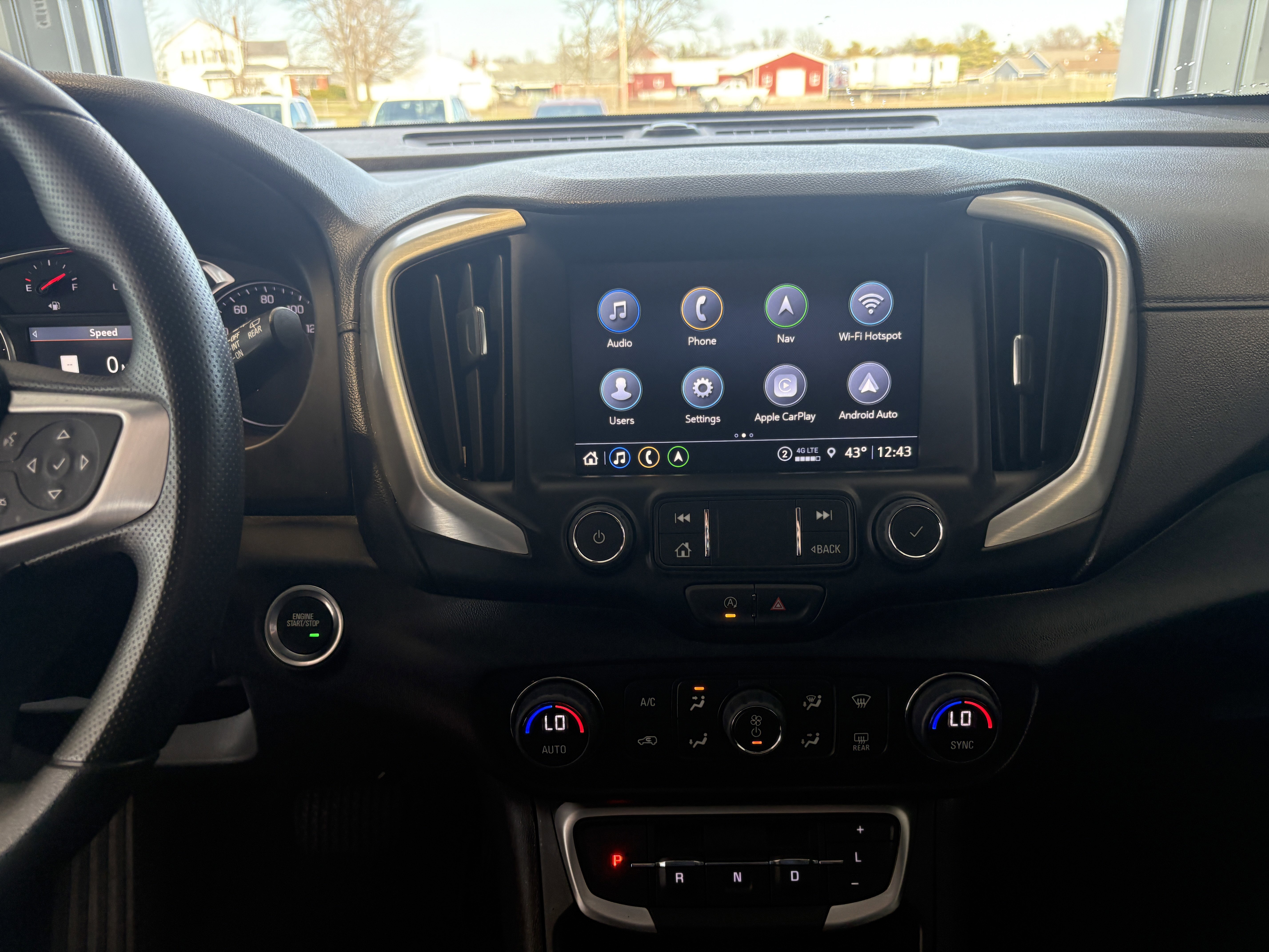 Used 2024 GMC Terrain SLE w/ Driver Convenience Package image 14