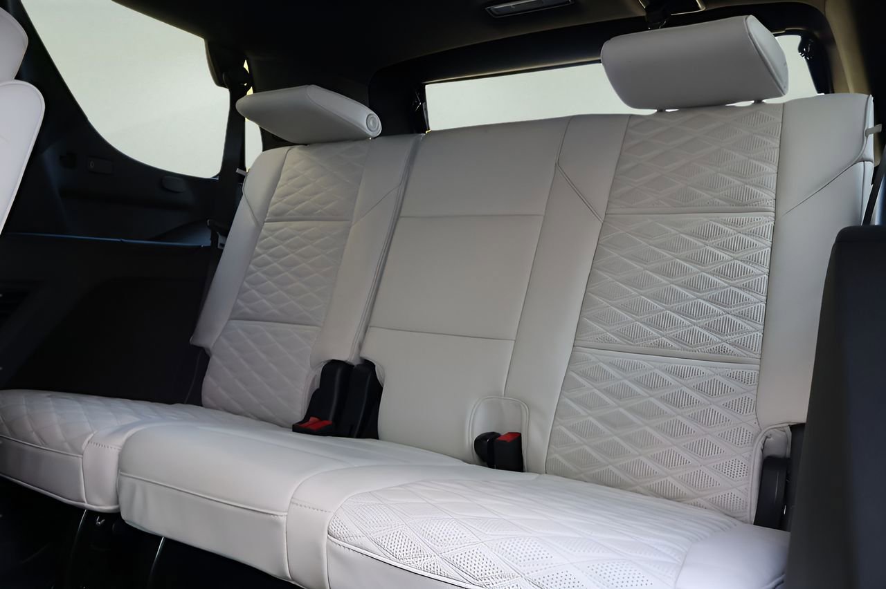 Certified 2025 Cadillac Escalade Sport Platinum image 15